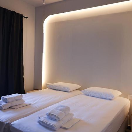 Uphill Unique Boutique Suites Skiathos Town Bagian luar foto