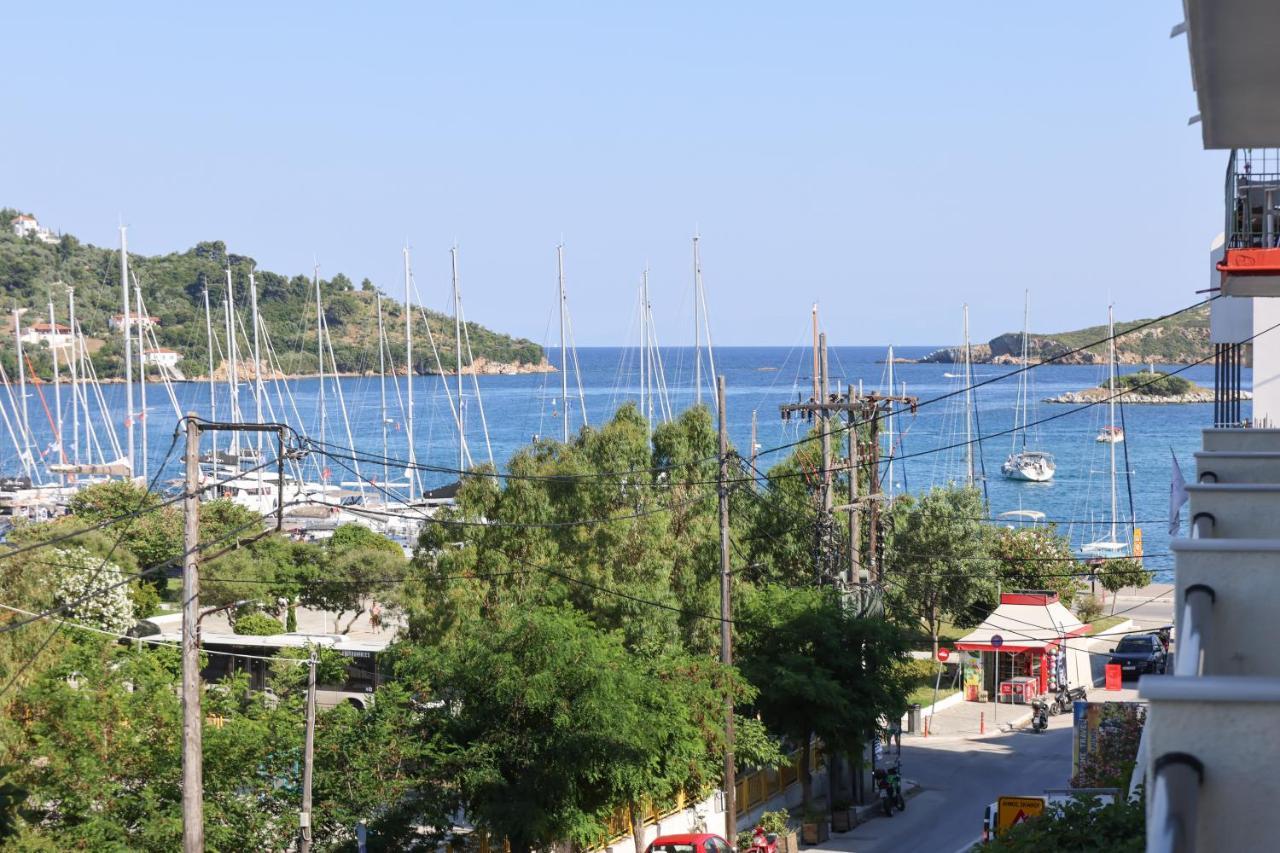 Uphill Unique Boutique Suites Skiathos Town Bagian luar foto
